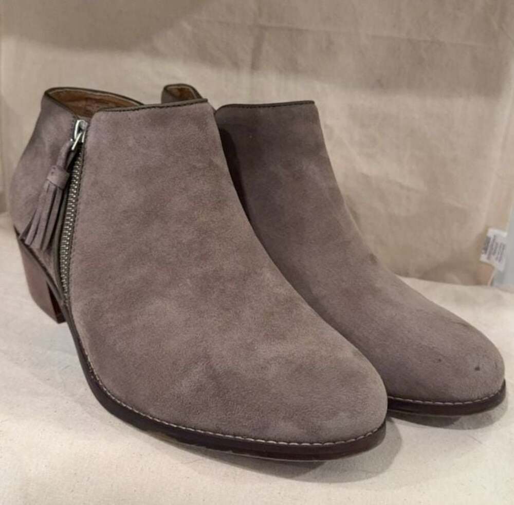 Vionic Suede Ankle Boots with Tassel Zipper Detail Size 9.5